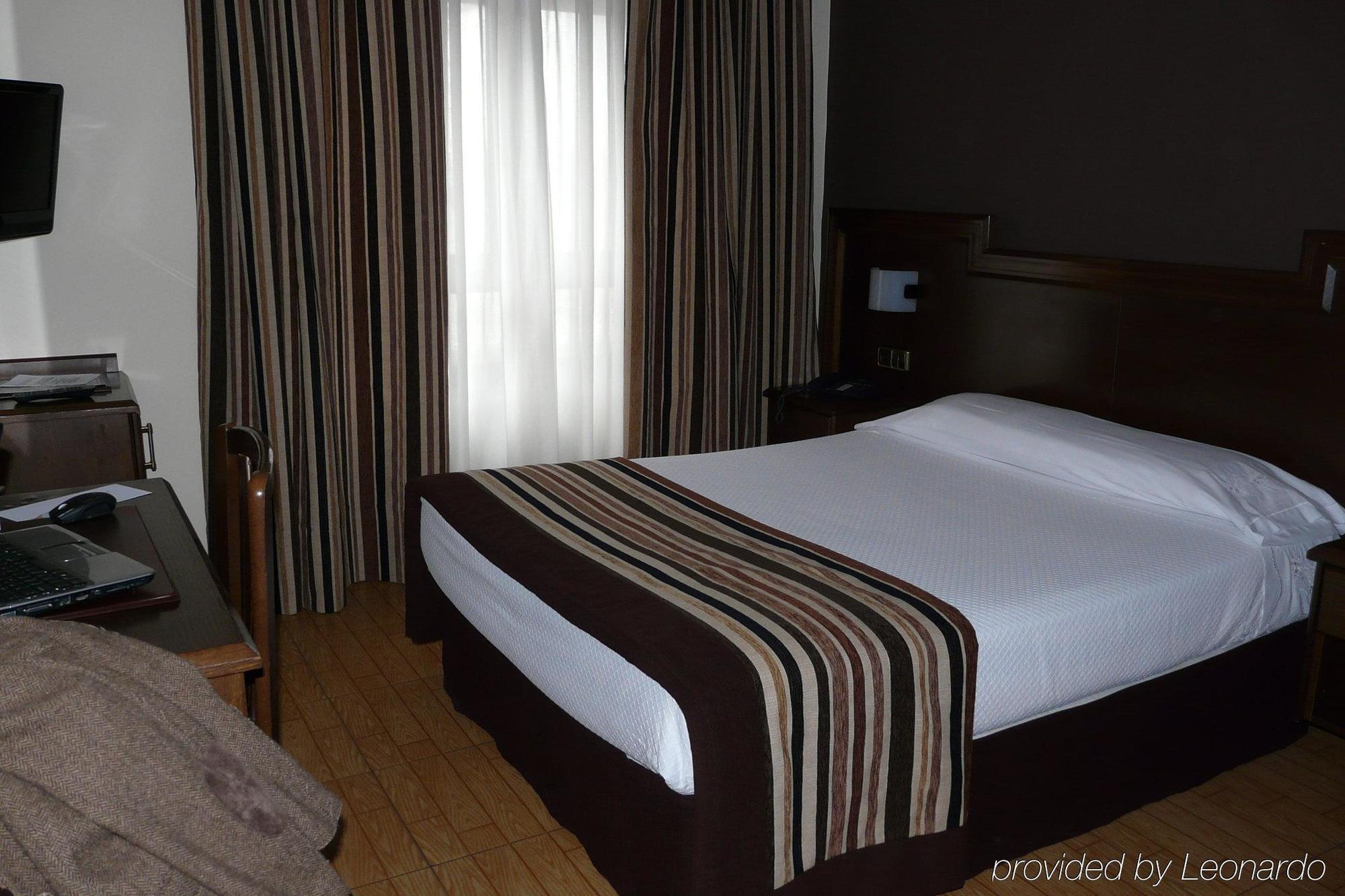 Hotel Idh Angel Oviedo Exterior foto