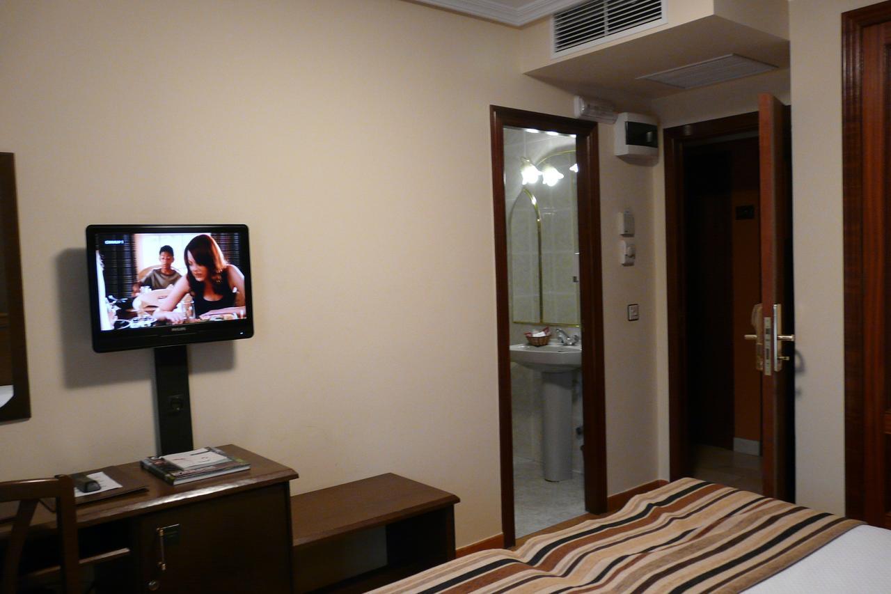 Hotel Idh Angel Oviedo Exterior foto